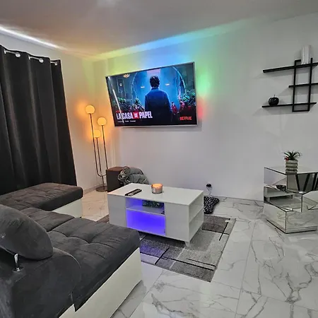 Le 21 Comfortable Townhouse *