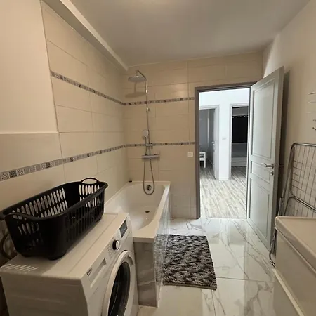 Le 21 Comfortable Townhouse Morhange